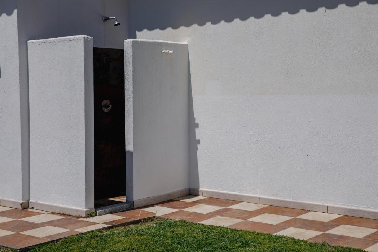 Le Residenze Di Baia Sant'Anna Villa Tanaunella Exterior photo